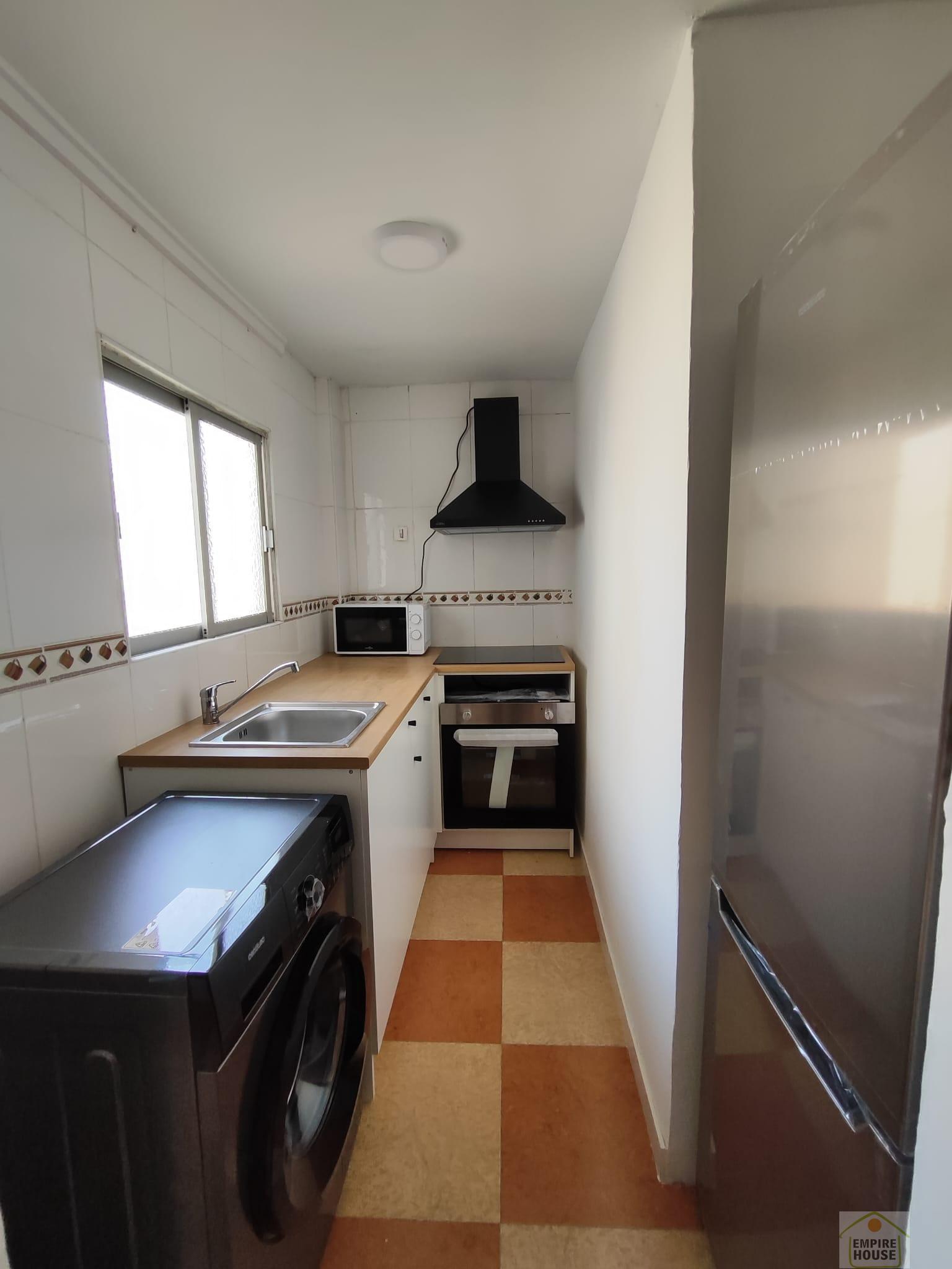 For rent of flat in Torrent