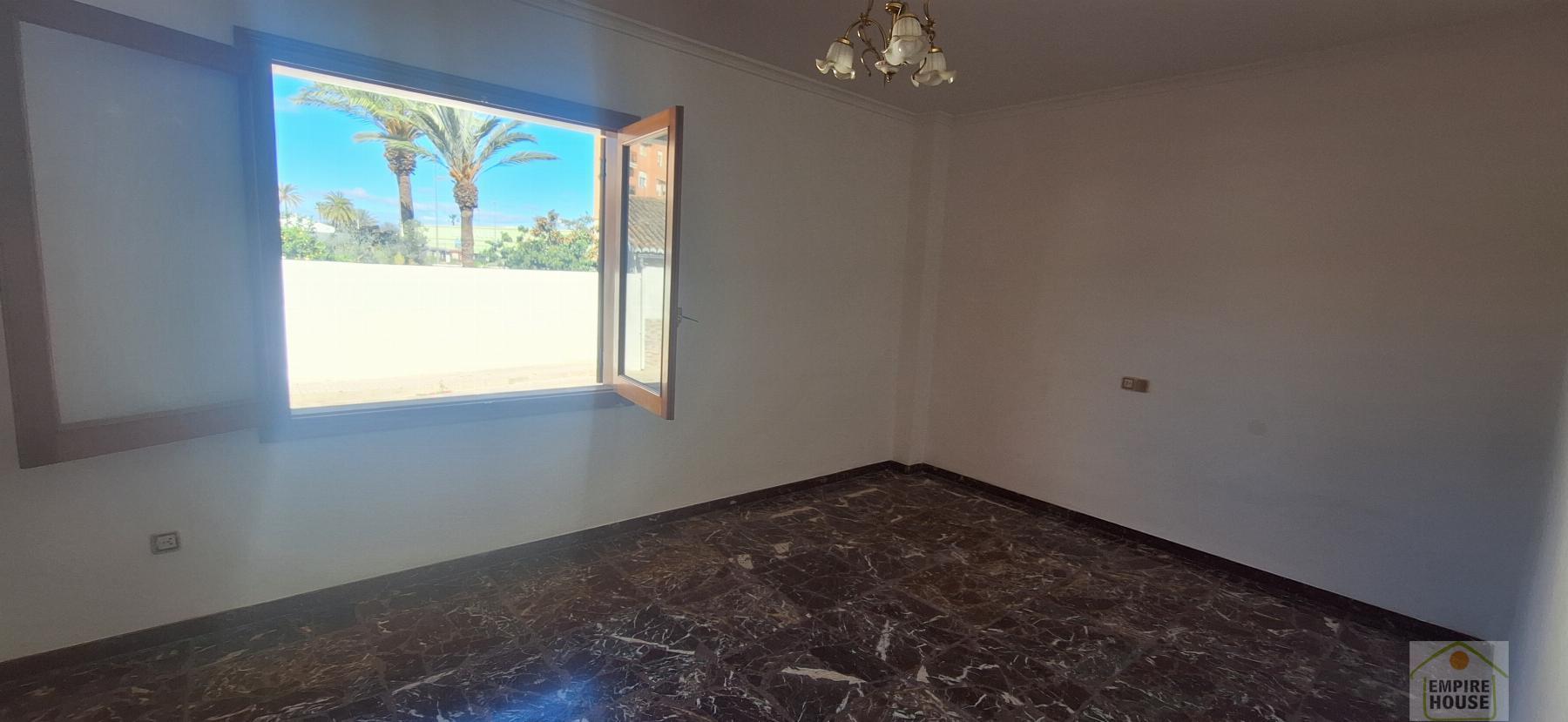 For sale of chalet in Alberic