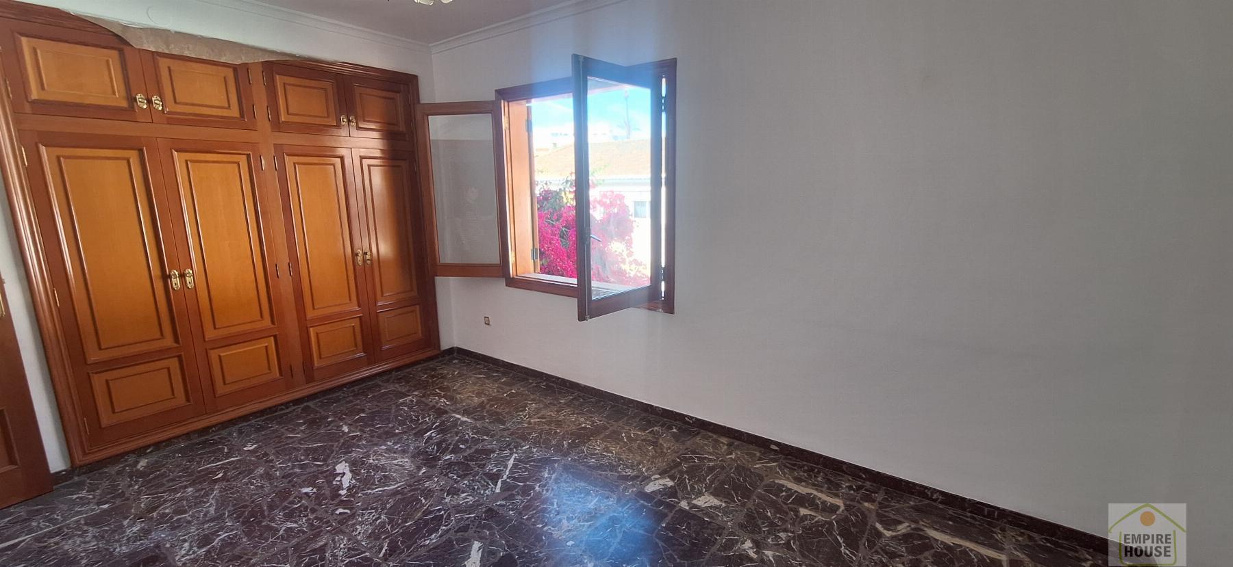 For sale of chalet in Alberic