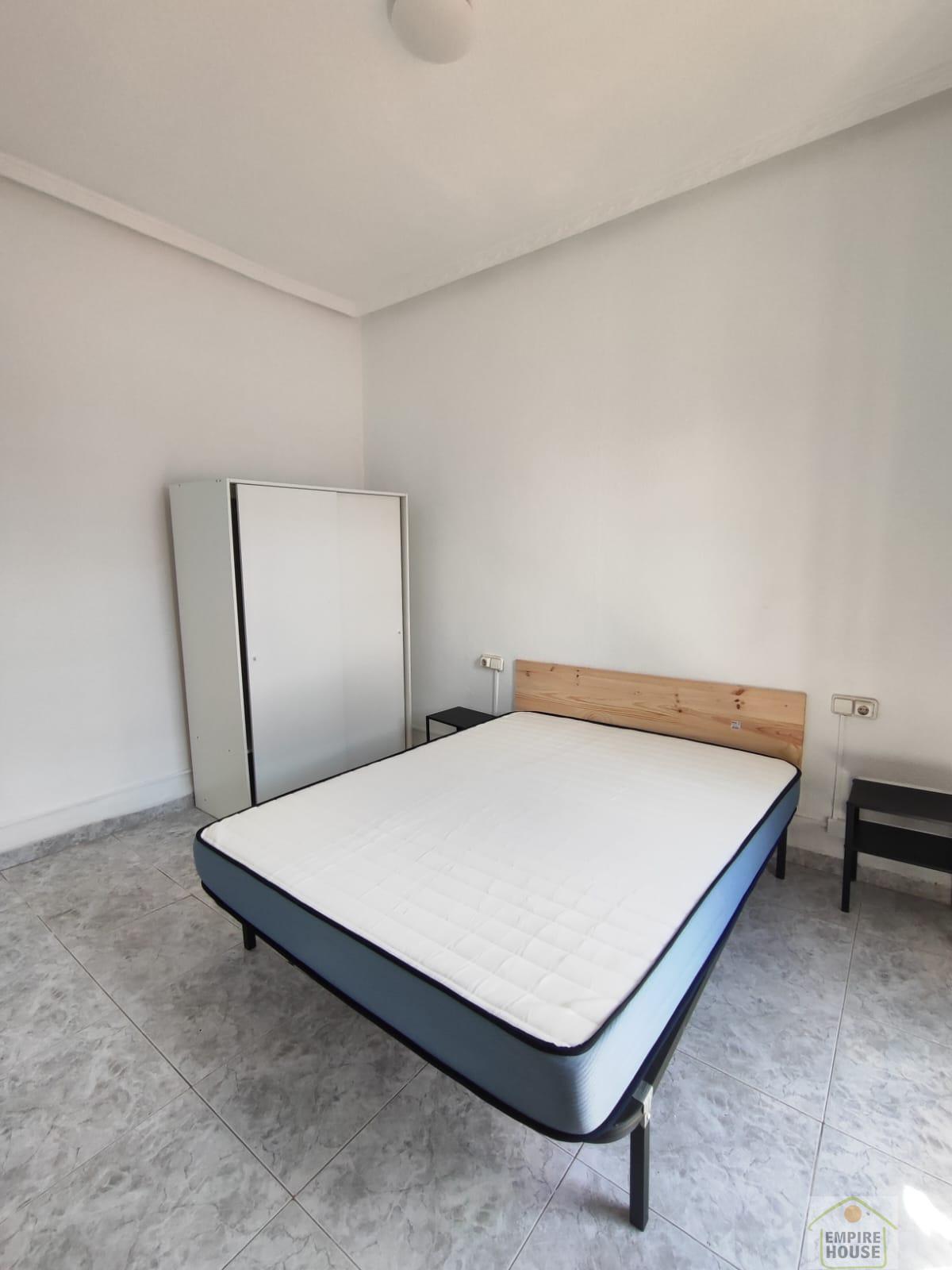 For rent of flat in Valencia