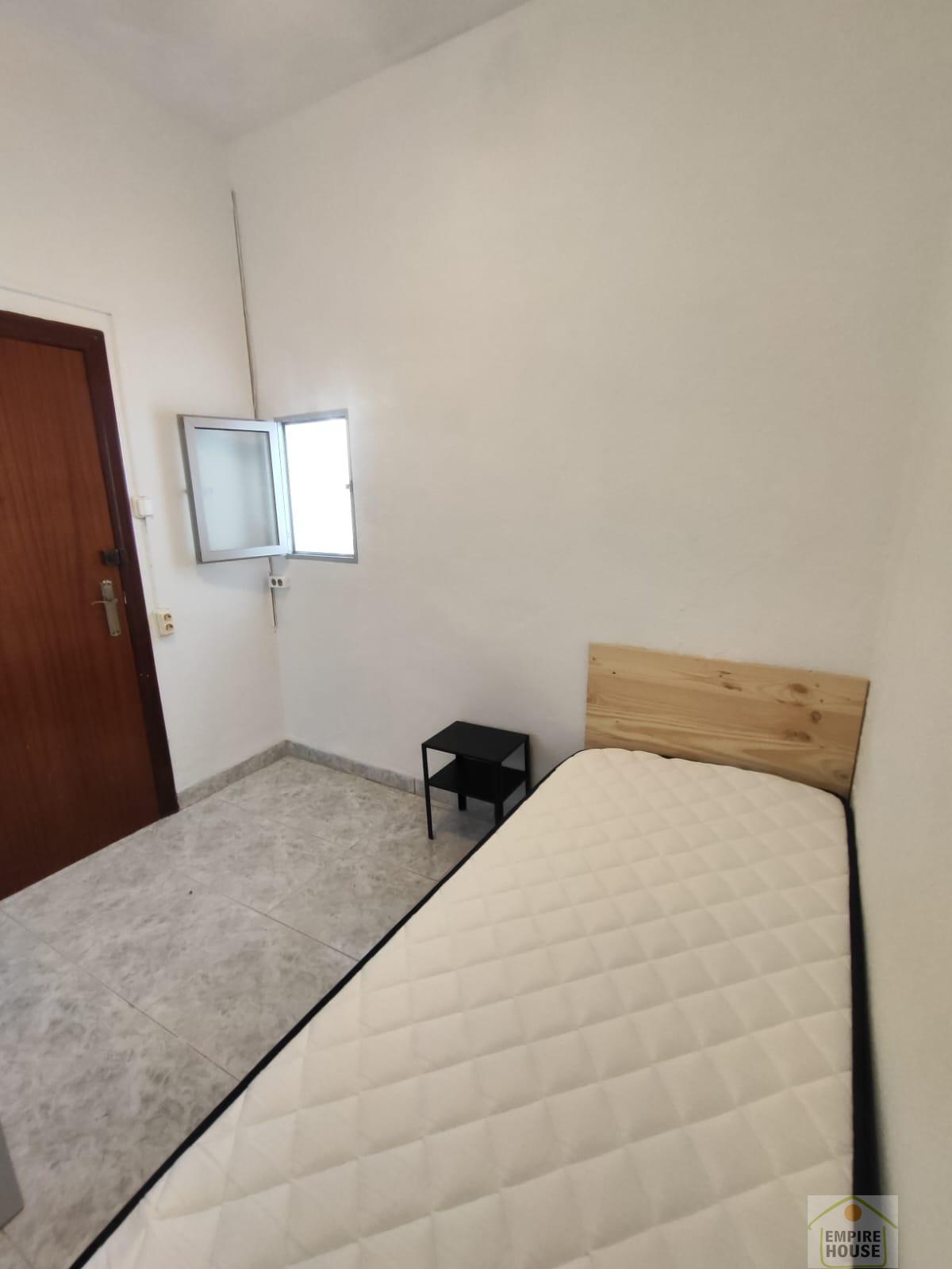 For rent of flat in Valencia