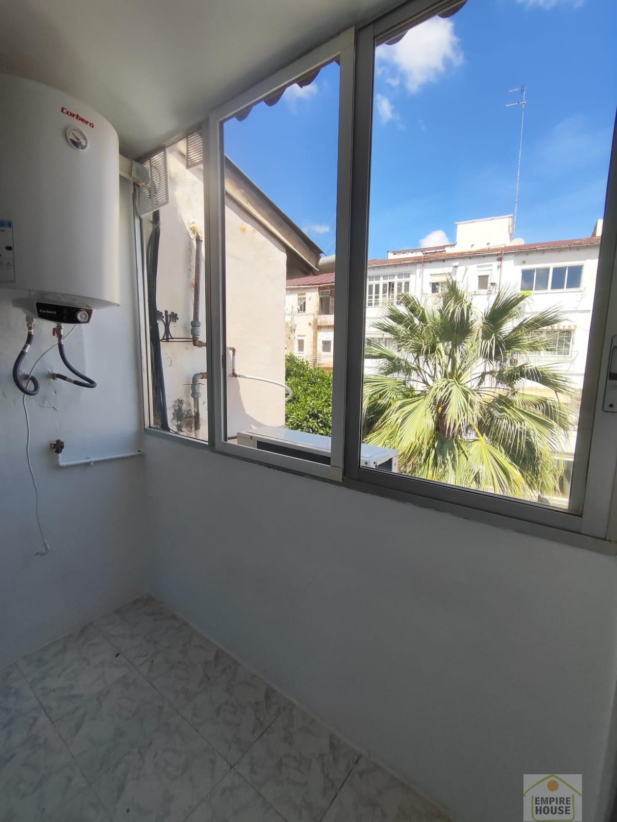 For rent of flat in Valencia