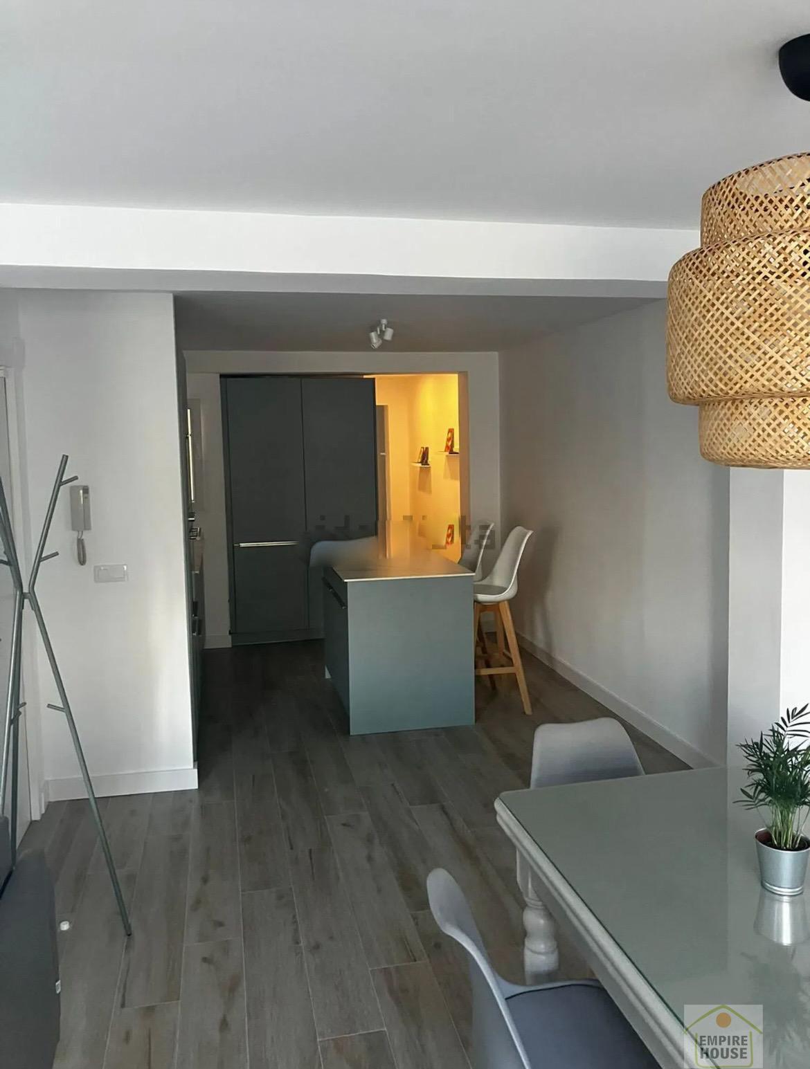 For sale of flat in Valencia
