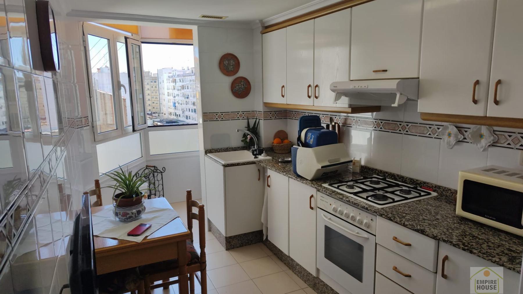 For rent of duplex in Valencia