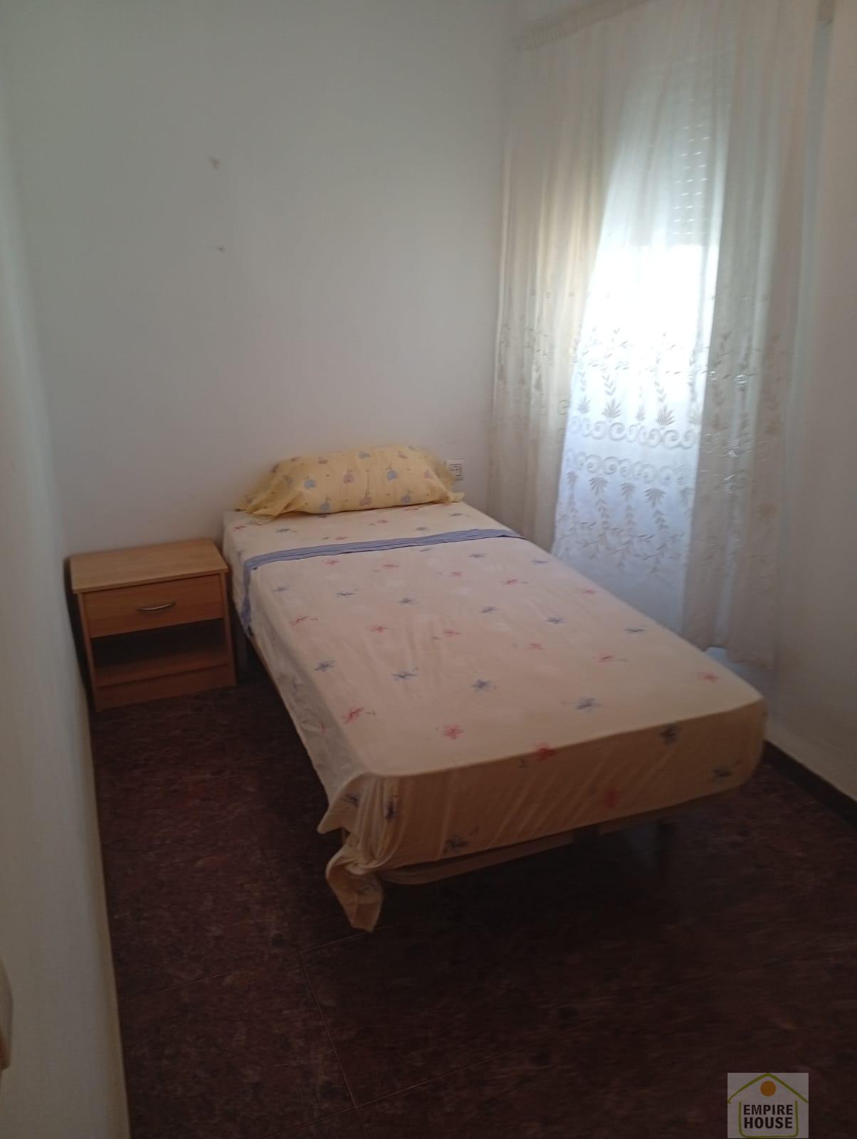 For rent of flat in Canet d En Berenguer
