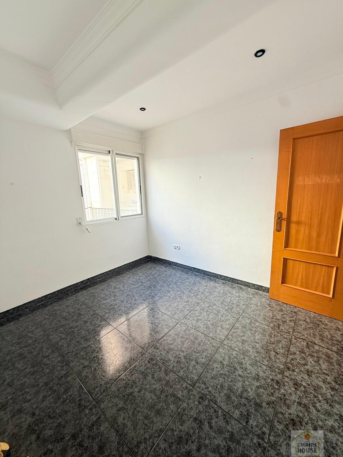 For rent of flat in Alginet
