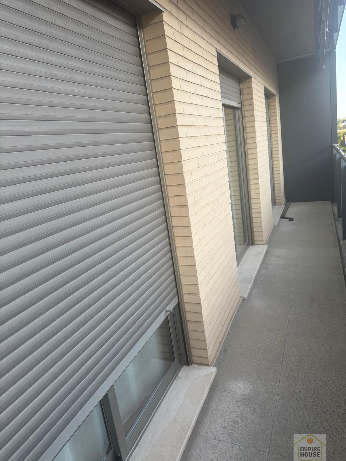For sale of flat in Torrent