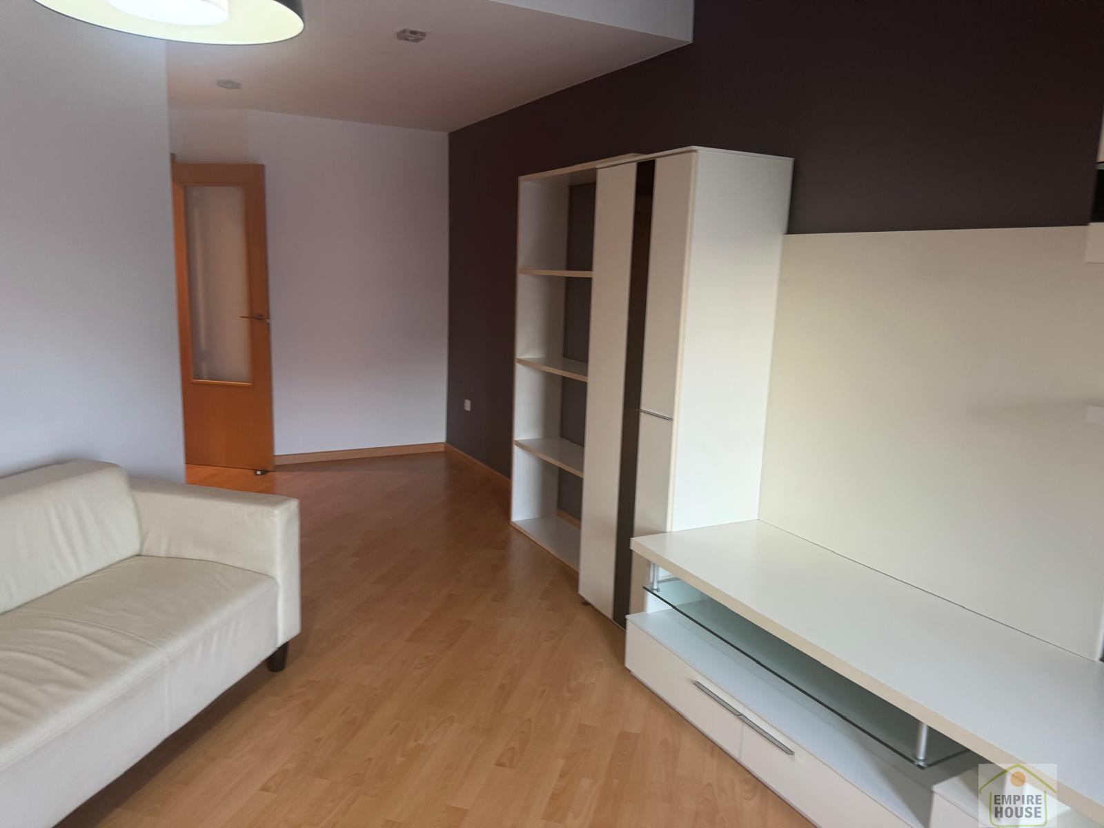 For sale of flat in Torrent