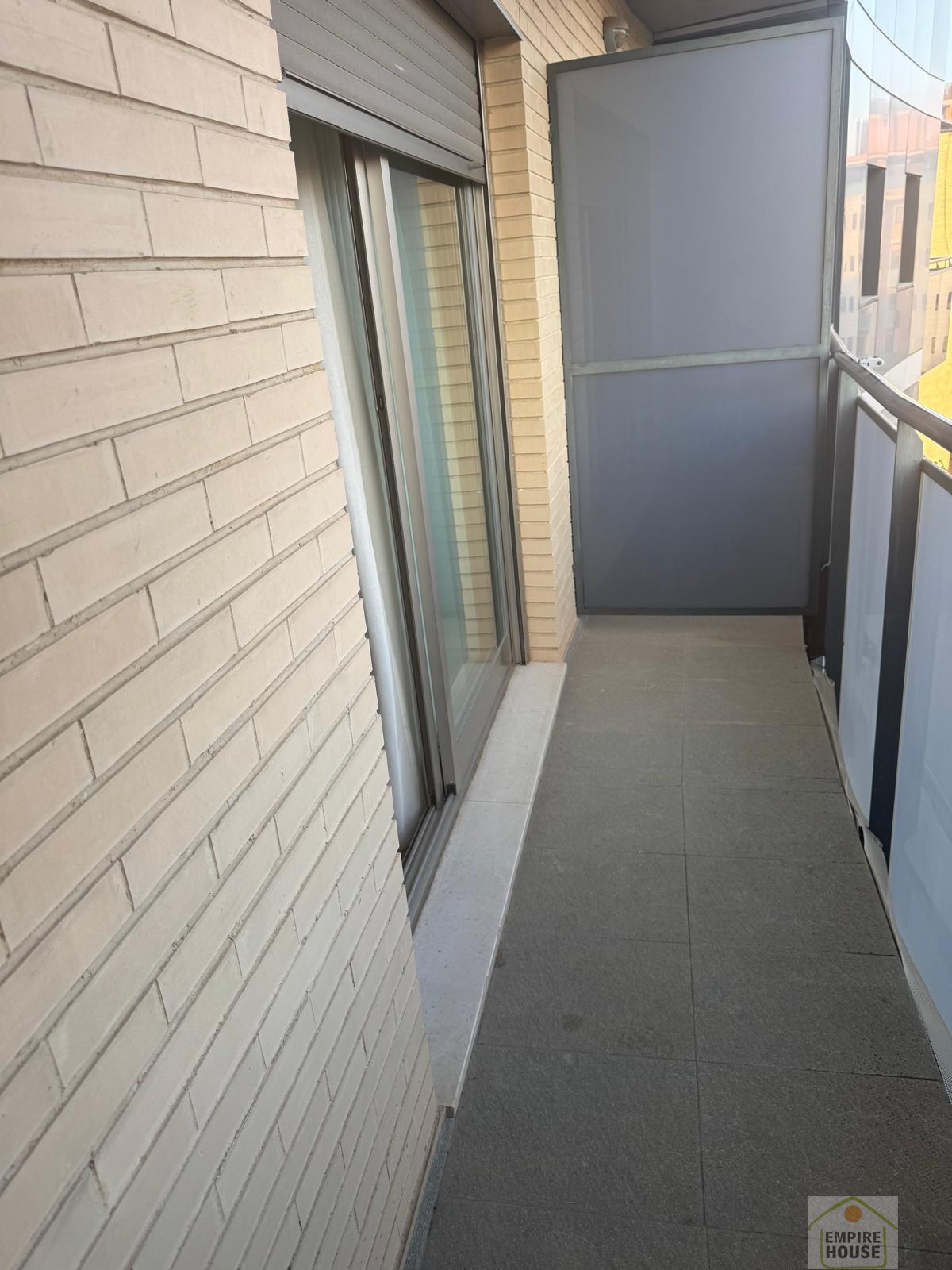 For sale of flat in Torrent
