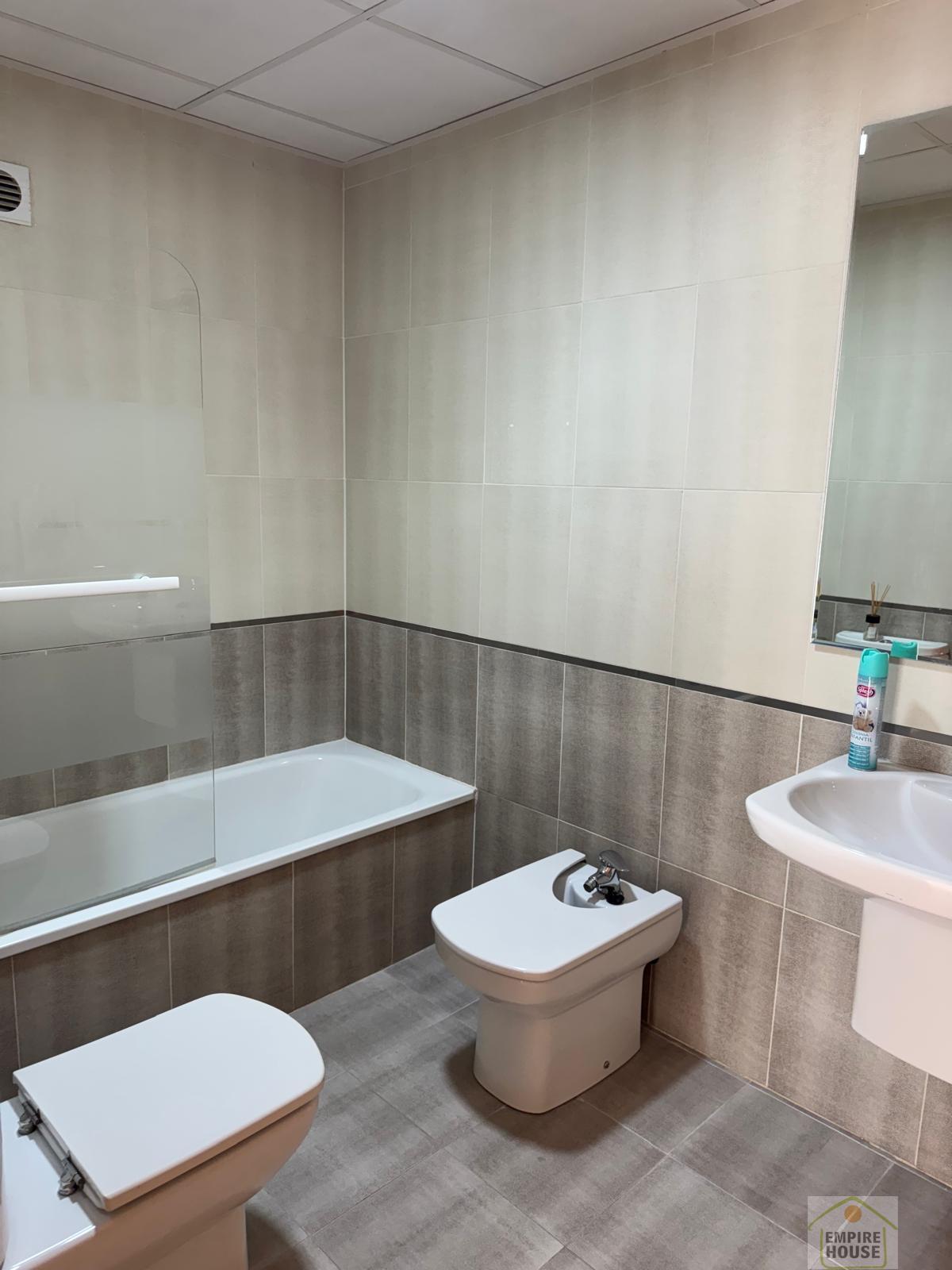 For sale of flat in Torrent