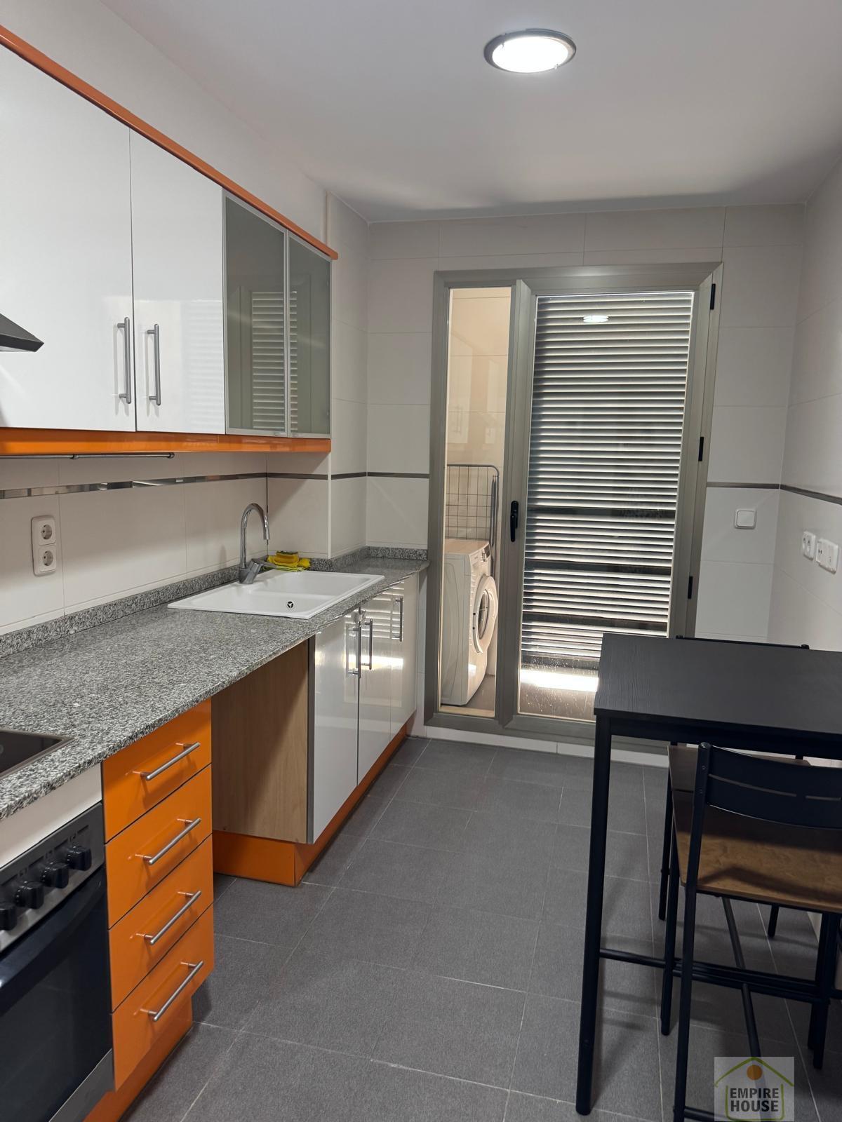 For sale of flat in Torrent