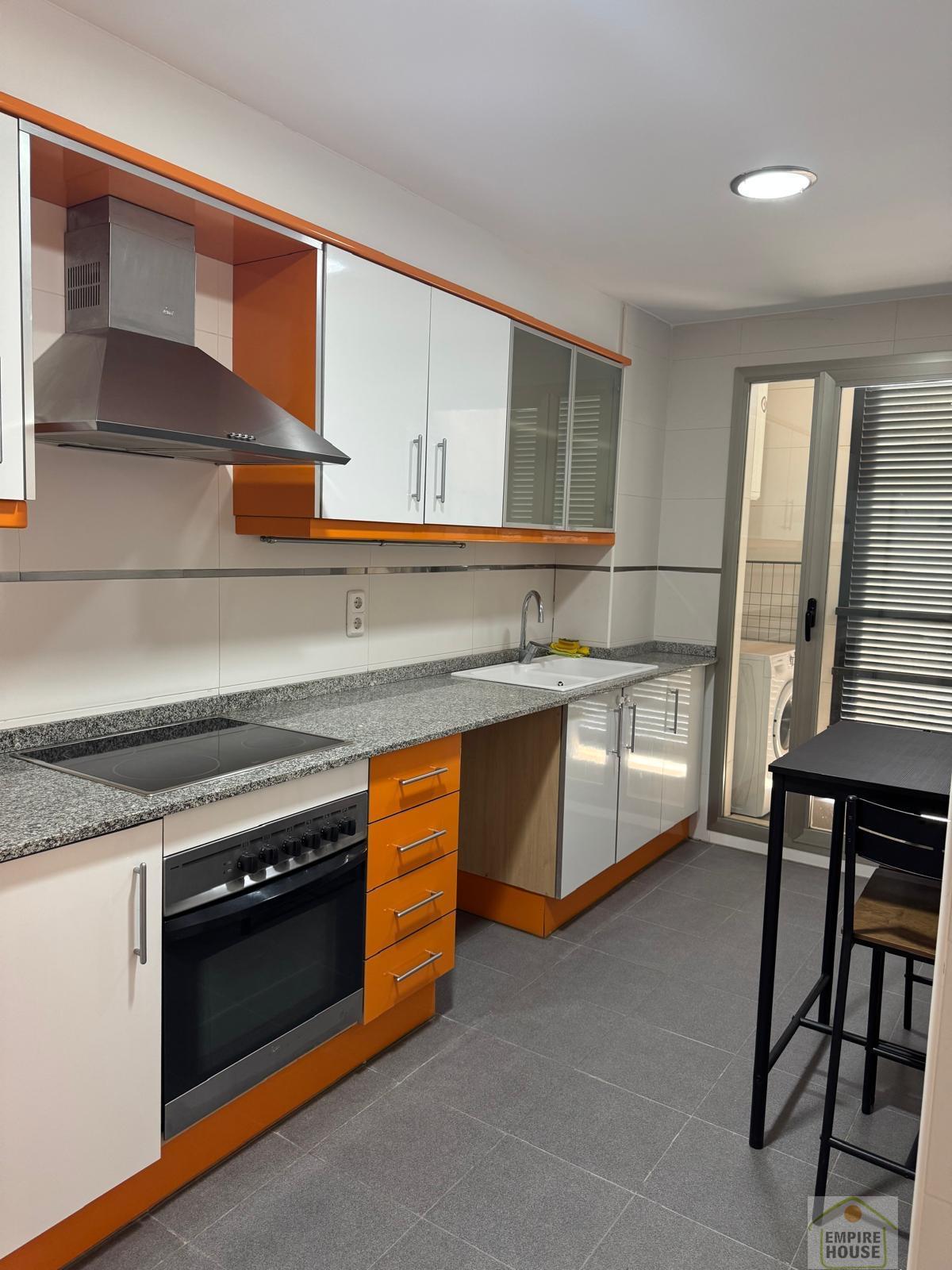 For sale of flat in Torrent