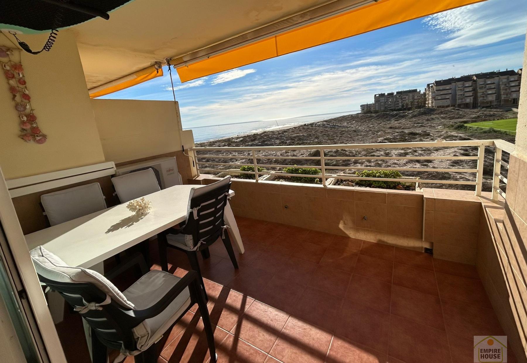 For sale of flat in El Perellonet