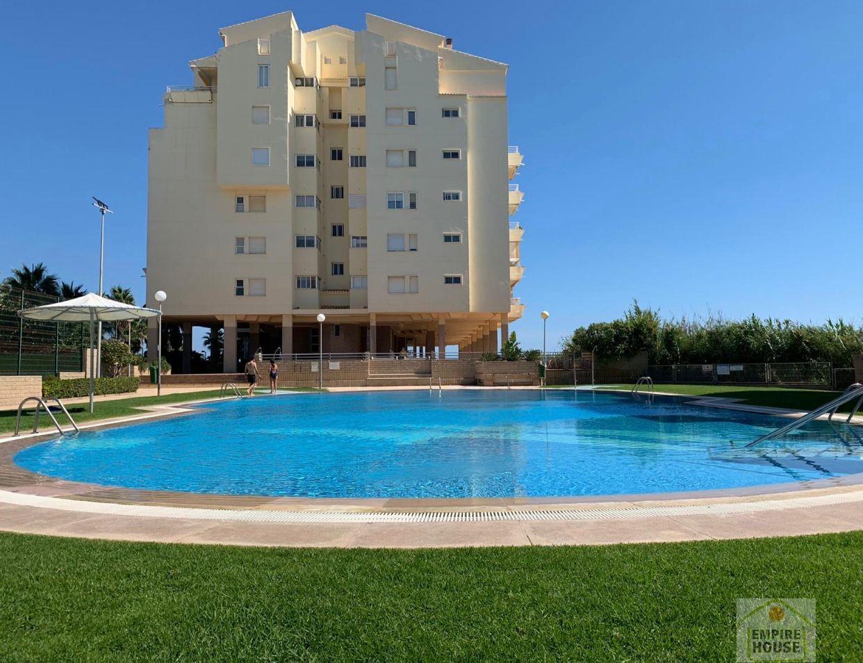 For sale of flat in El Perellonet