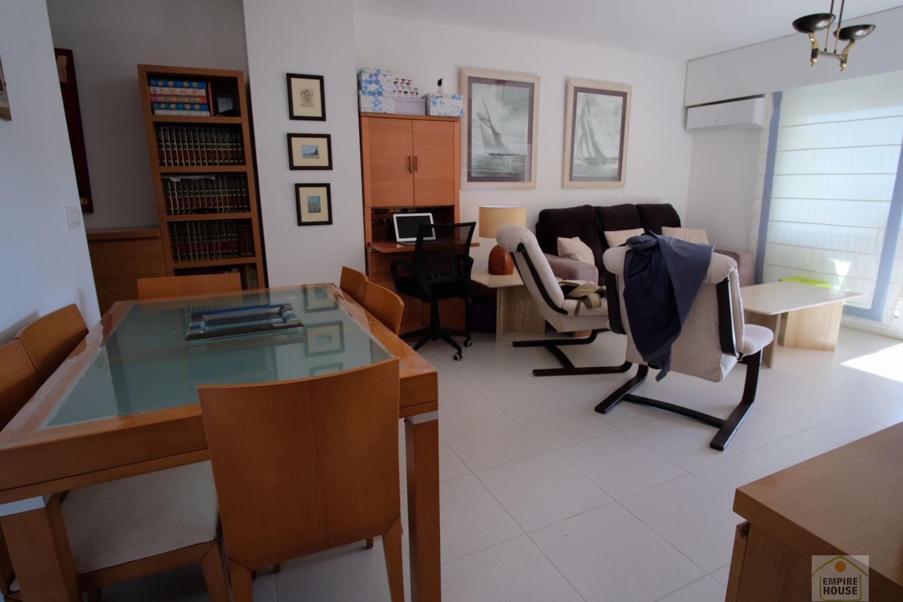 For sale of flat in El Perellonet
