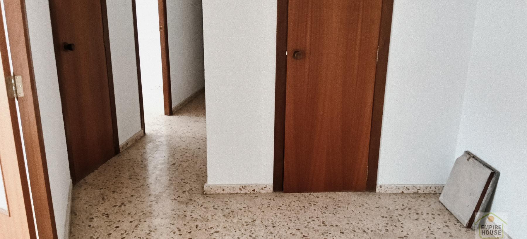 For sale of flat in Alzira