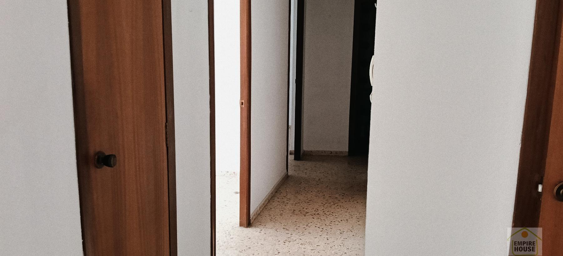 For sale of flat in Alzira