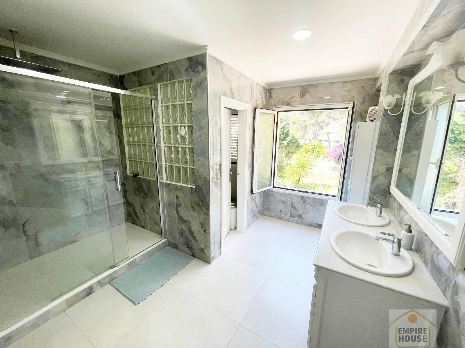 Venta de chalet en Torrent
