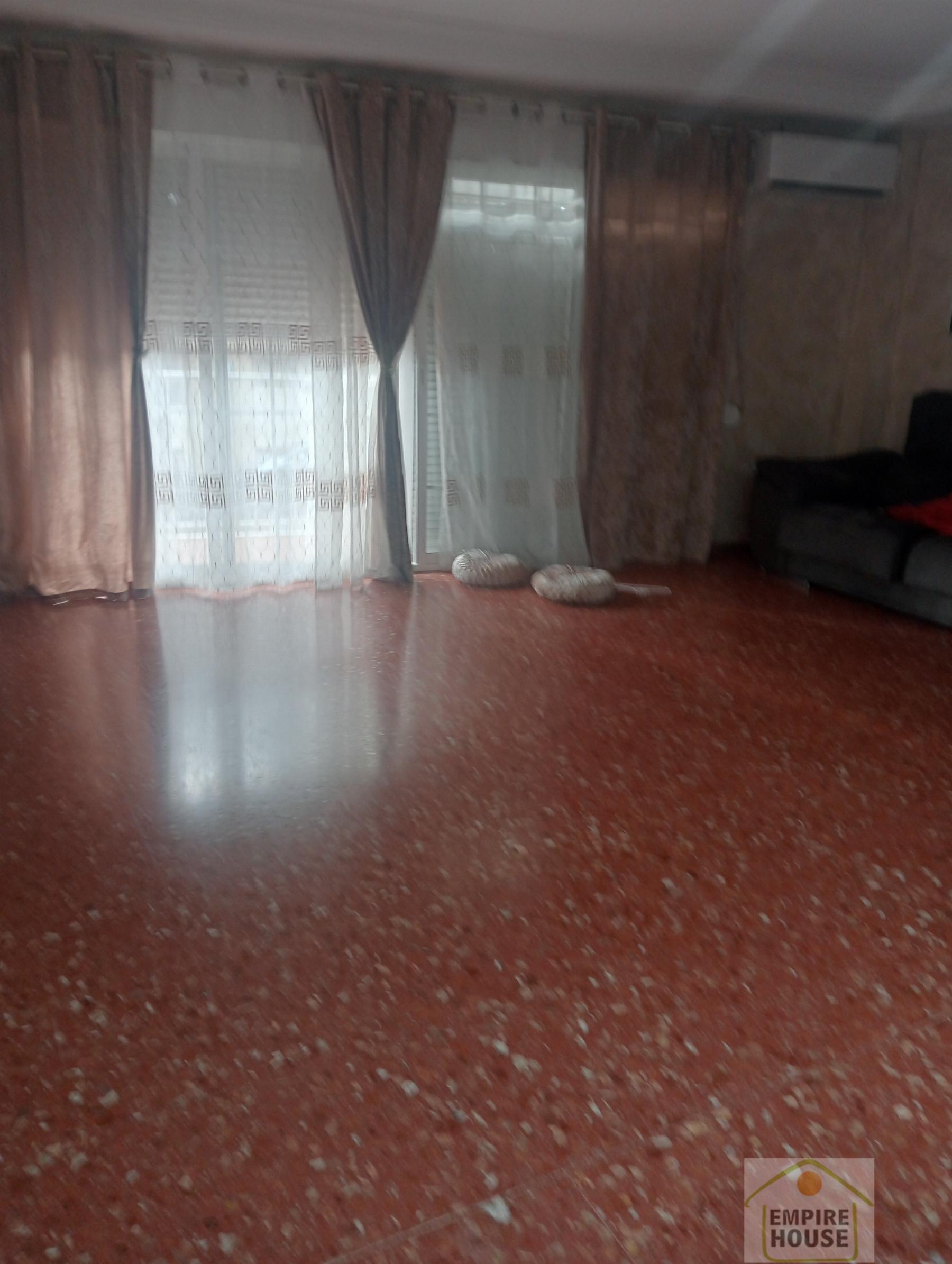For sale of house in Algemesí