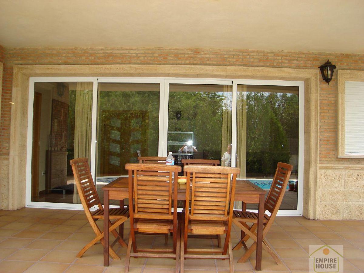 Venta de chalet en Monserrat