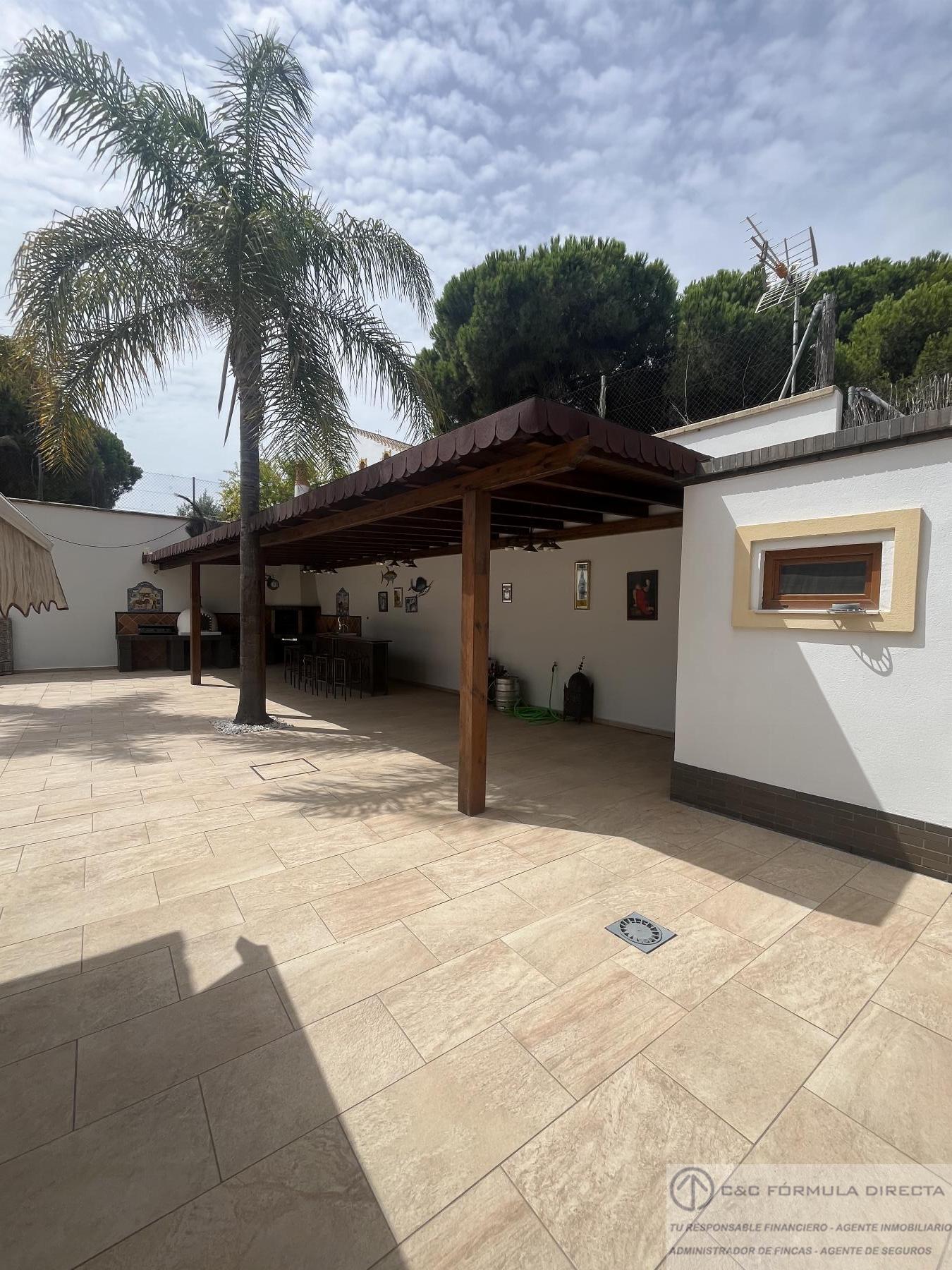 Venta de chalet en Cartaya
