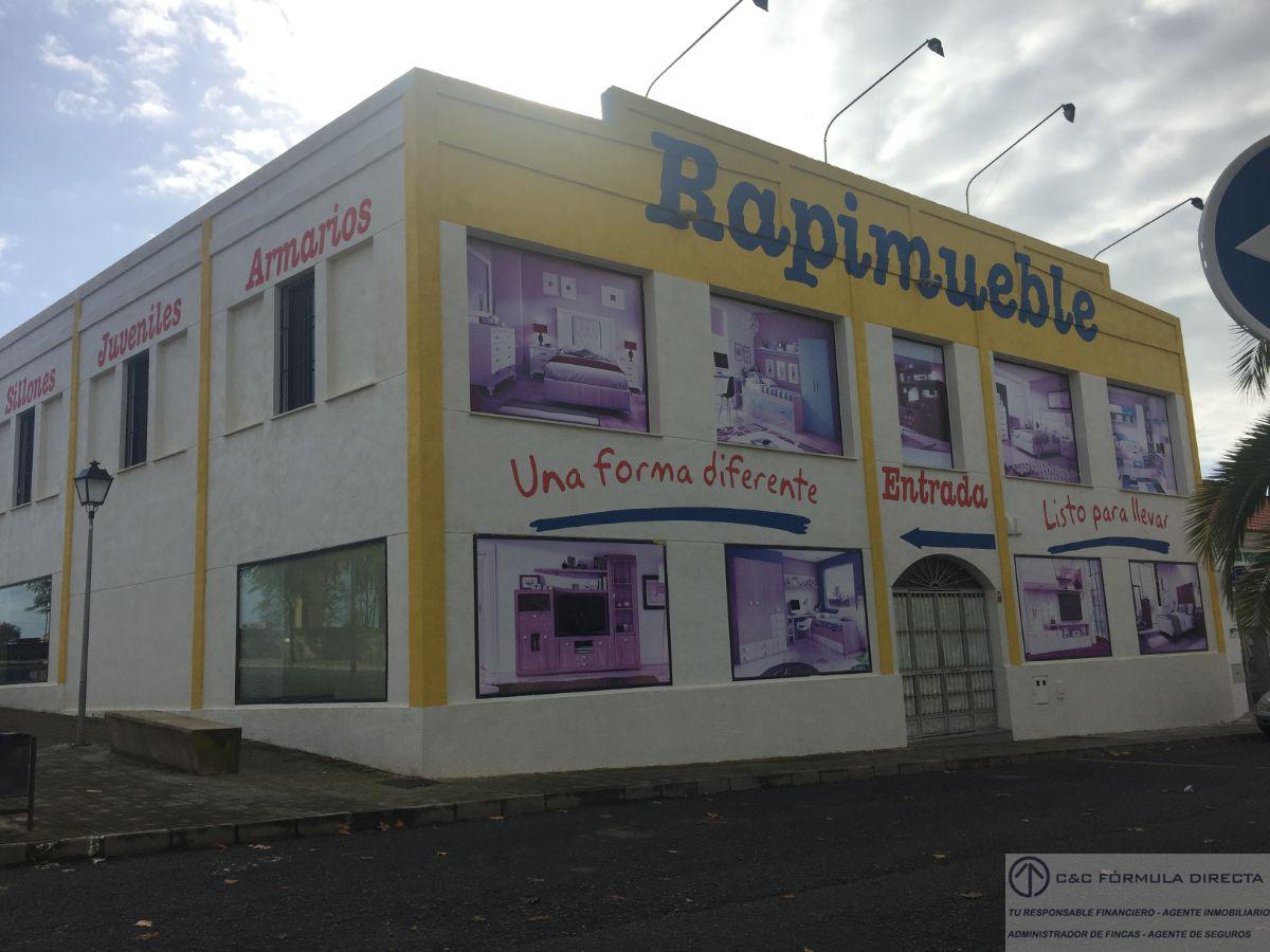 Verkoop van industrieel gebouw in Lepe