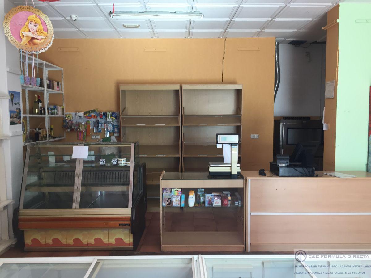 Venta de local comercial en Cartaya