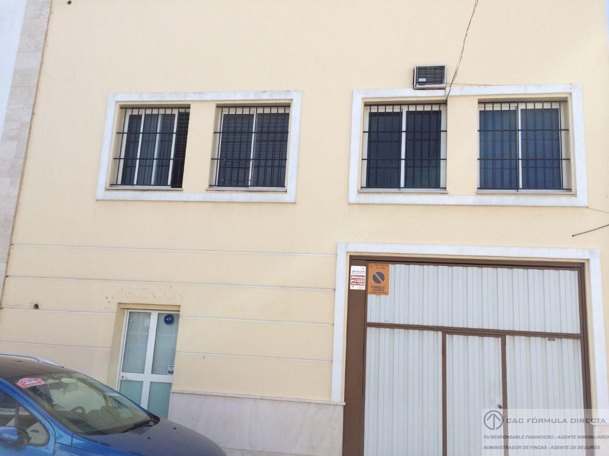 Venta de local comercial en Lepe