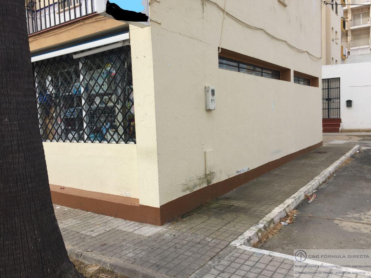 Venta de local comercial en Lepe