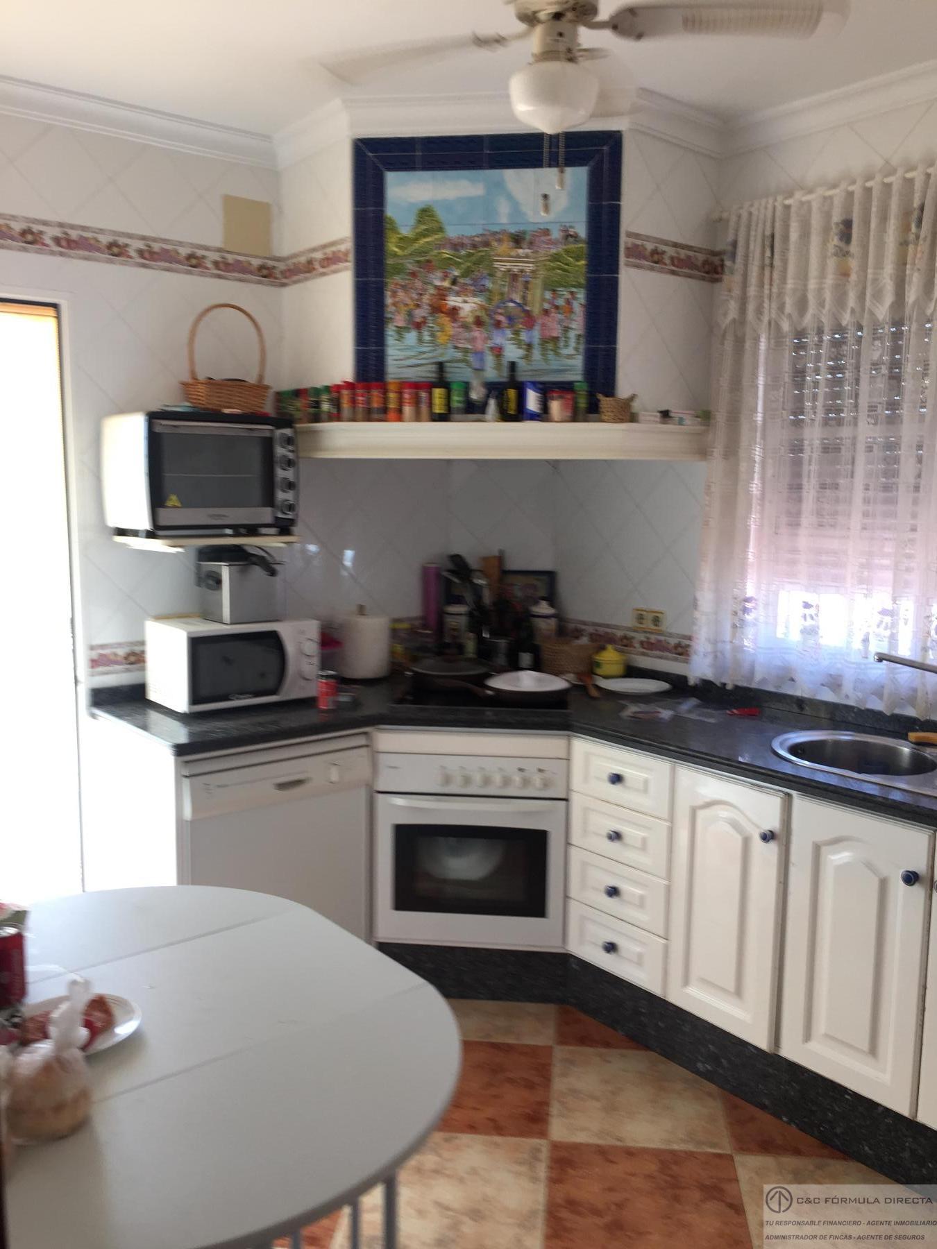 For sale of flat in Lepe
