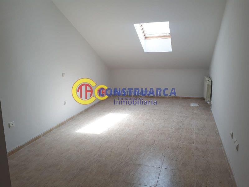 For sale of flat in Talavera de la Reina