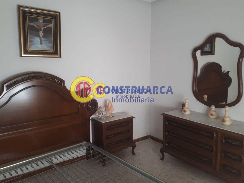 For sale of house in Velada