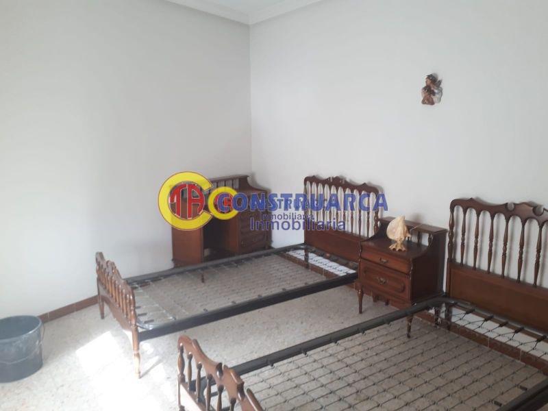 Venda de casa a Velada