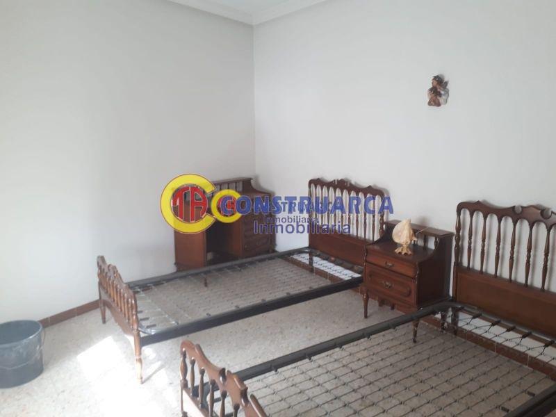 For sale of house in Velada