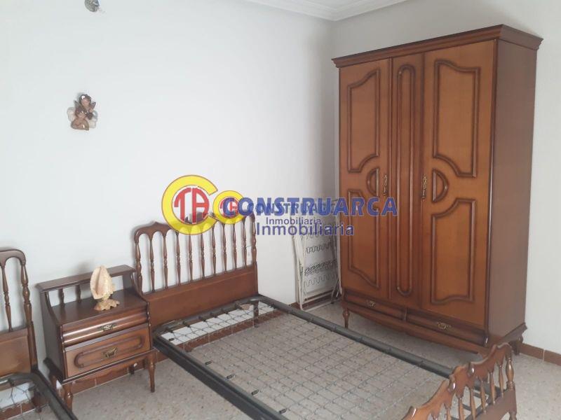 For sale of house in Velada