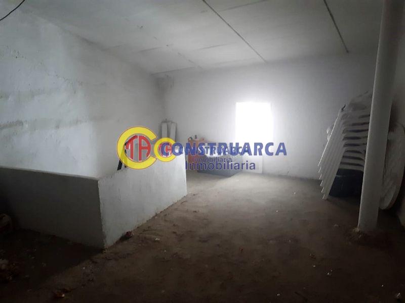 For sale of house in Velada