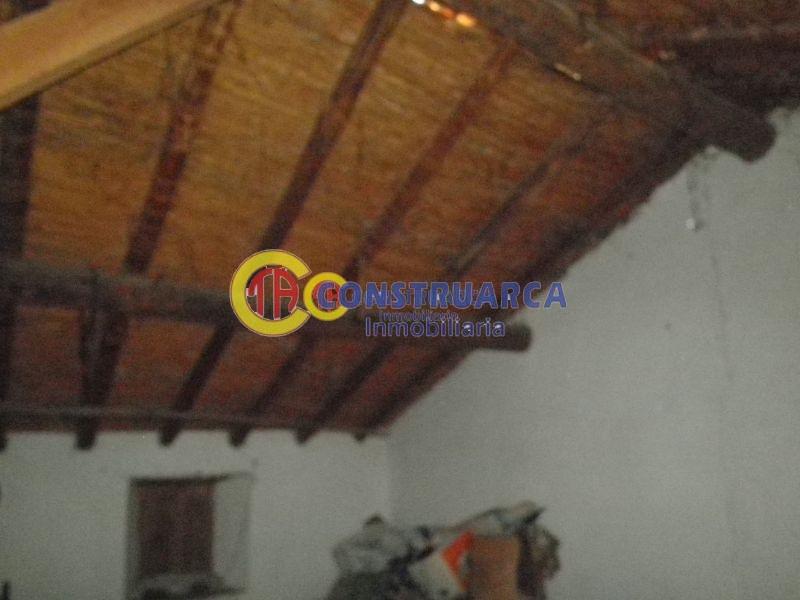 For sale of house in Aldeanueva de Barbarroya