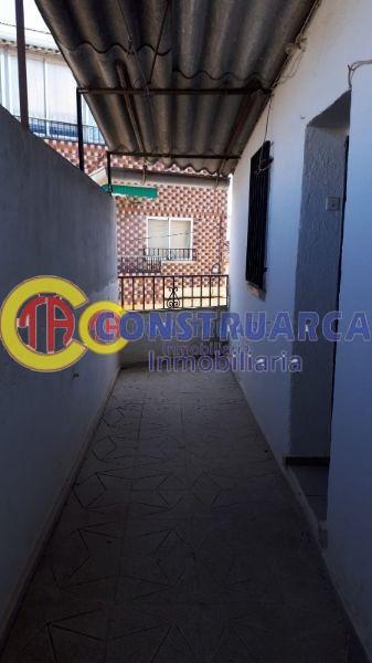 For sale of house in Navalmorales