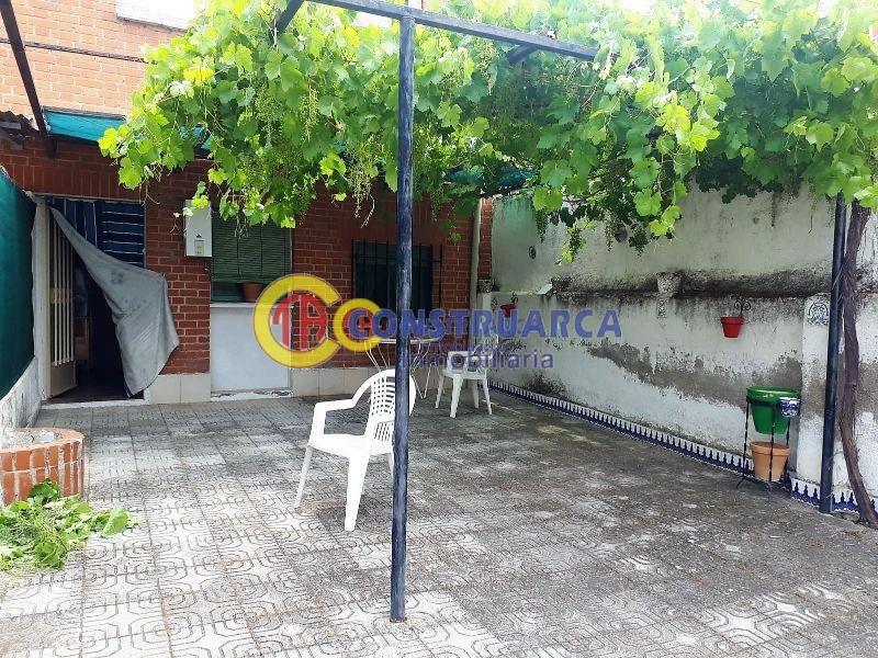 For sale of house in Mesegar de Tajo