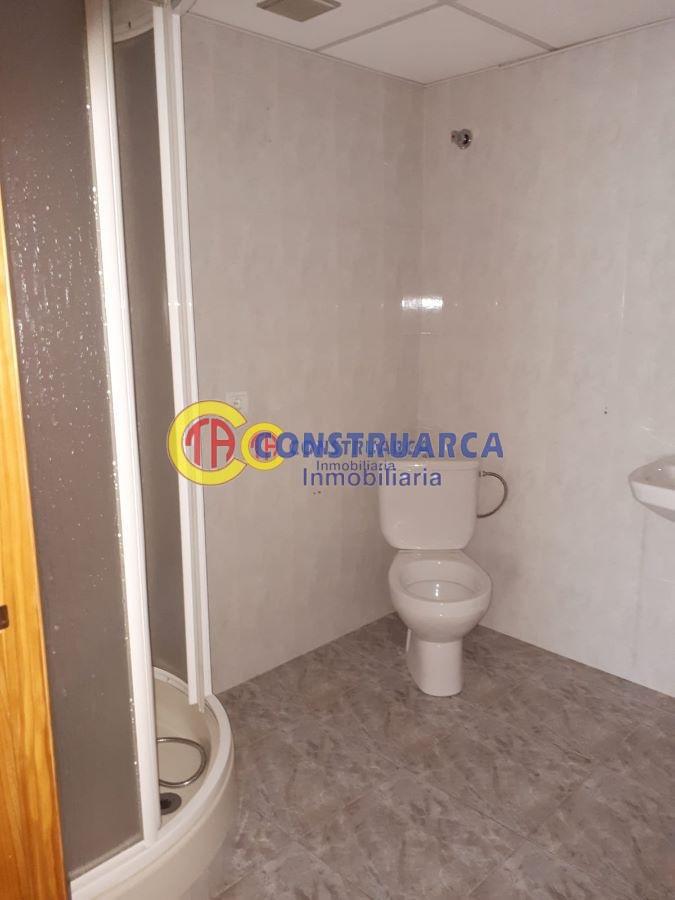 For rent of commercial in Talavera de la Reina