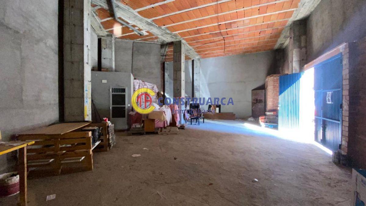 Venta de nave industrial en Talavera de la Reina