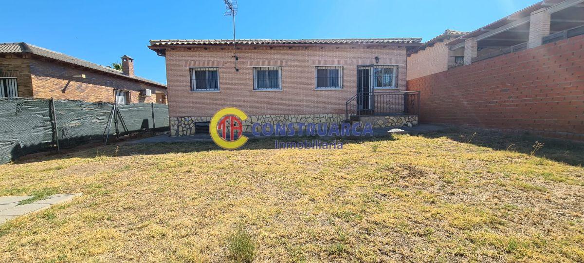 For sale of chalet in El Casar de Escalona