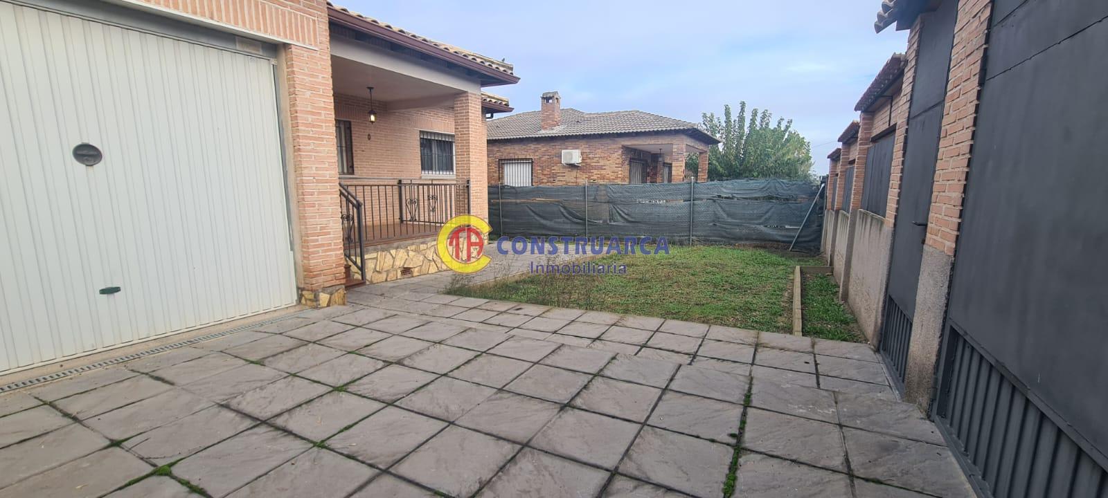 For sale of chalet in El Casar de Escalona