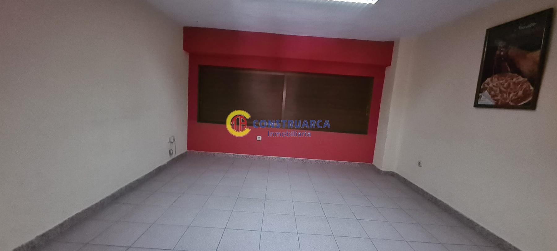 Venta de local comercial en Talavera de la Reina