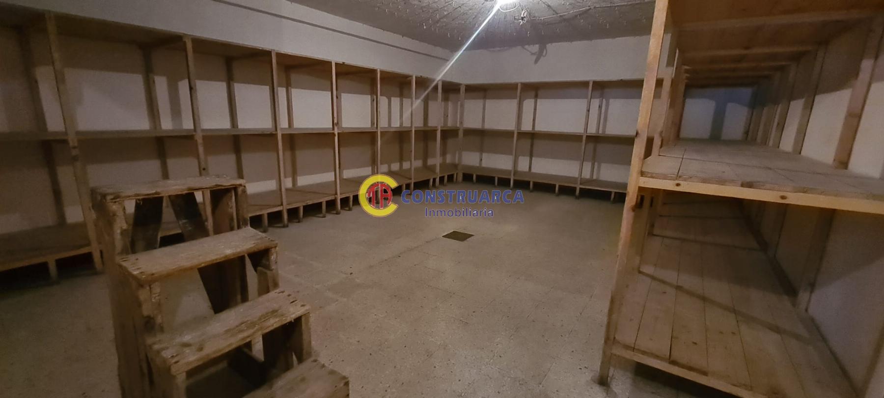 Venta de local comercial en Talavera de la Reina