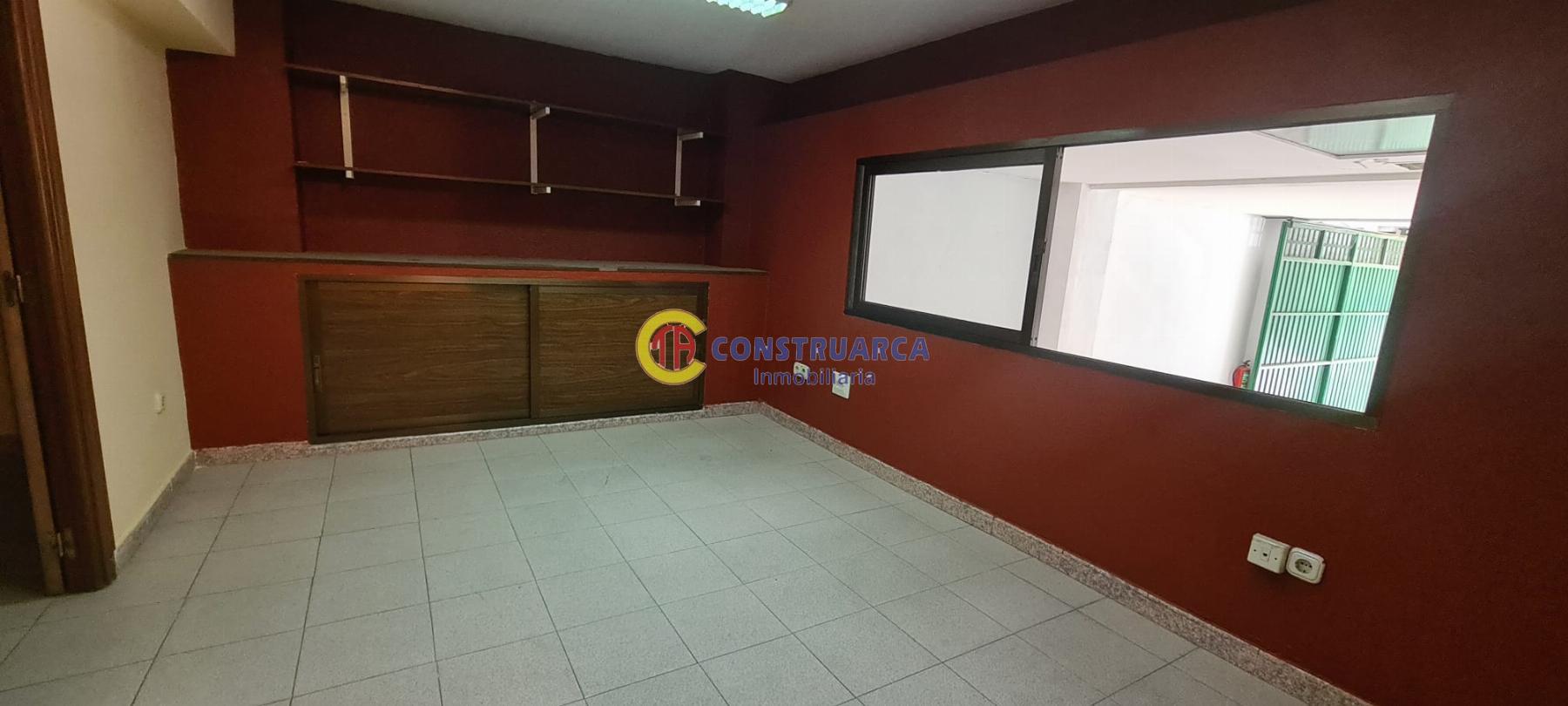 Venta de local comercial en Talavera de la Reina