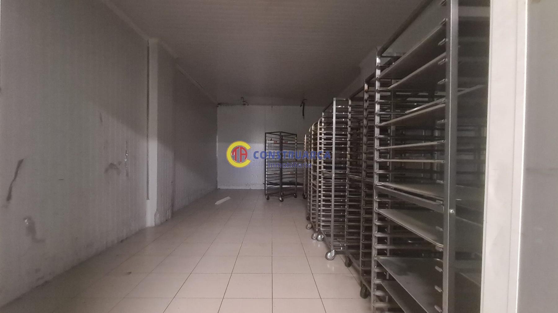Venta de local comercial en Talavera de la Reina