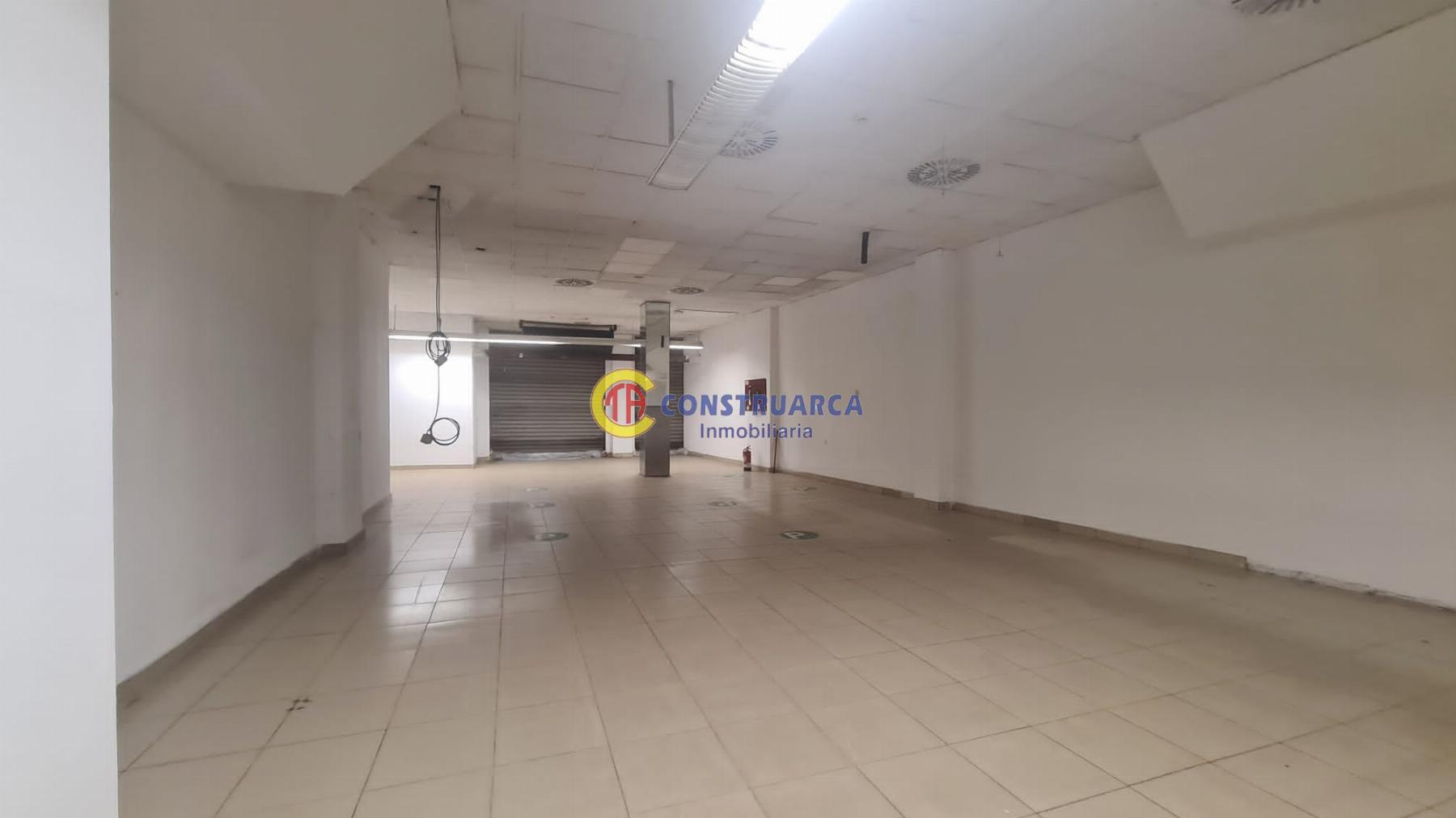 Venta de local comercial en Talavera de la Reina