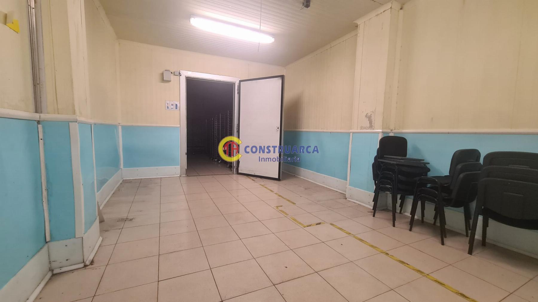 Venta de local comercial en Talavera de la Reina