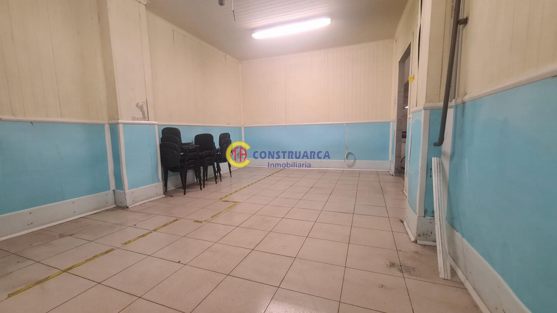 Venta de local comercial en Talavera de la Reina